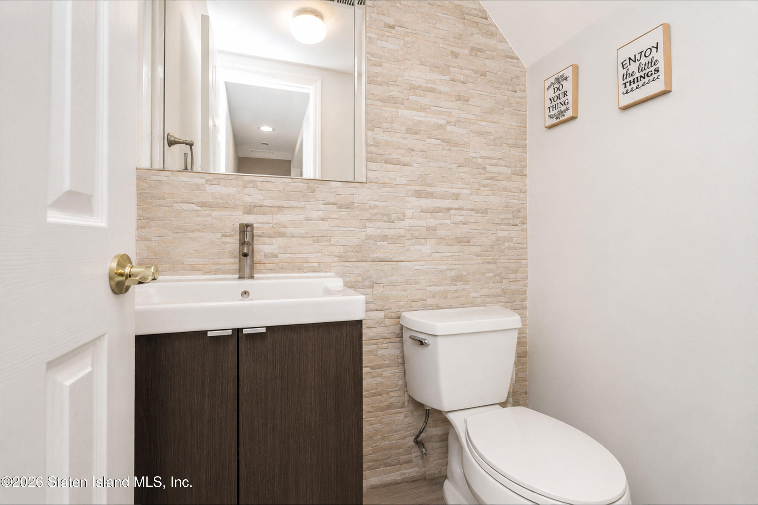 218 Essex Drive, Staten Island, NY, 10314 image 10