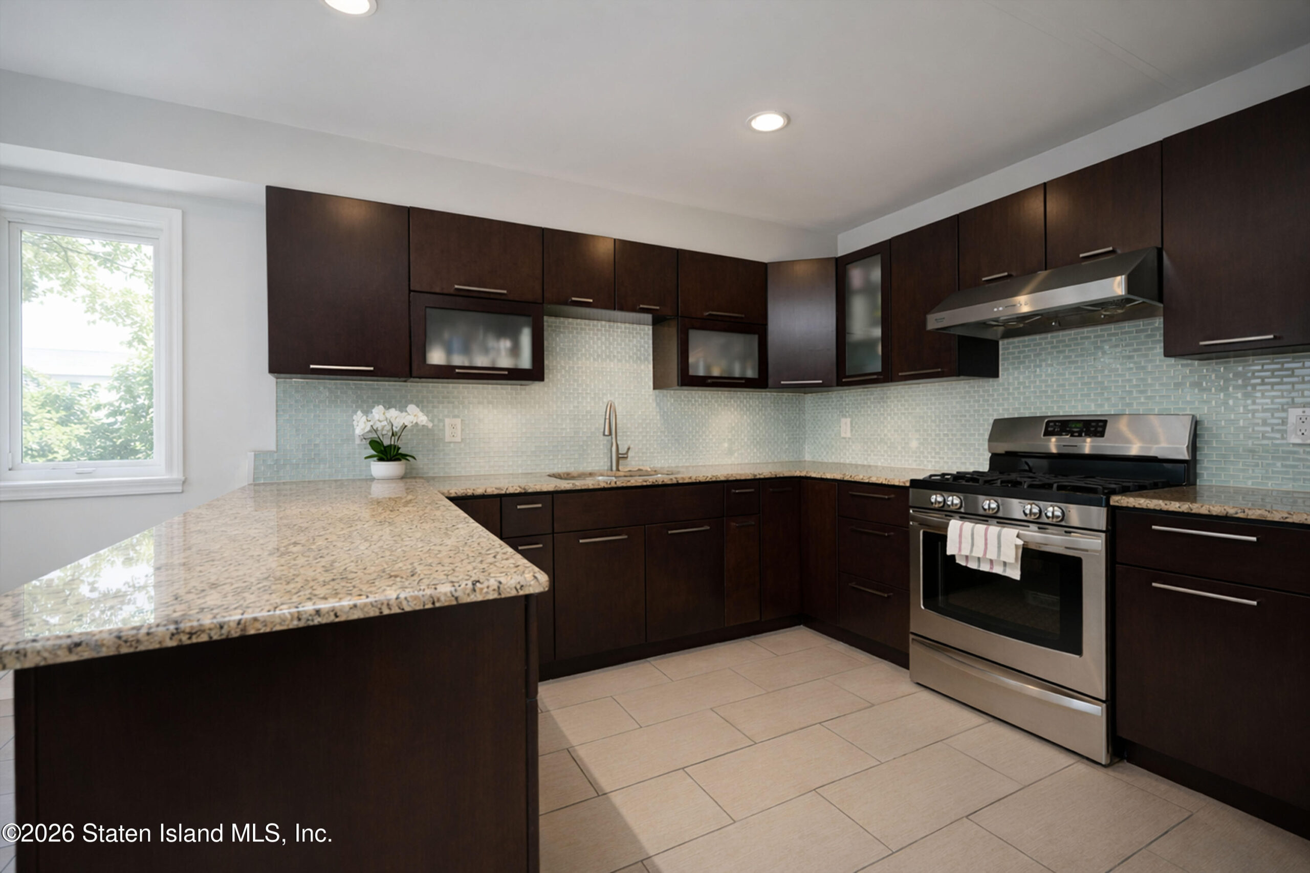 218 Essex Drive, Staten Island, NY, 10314 image 15