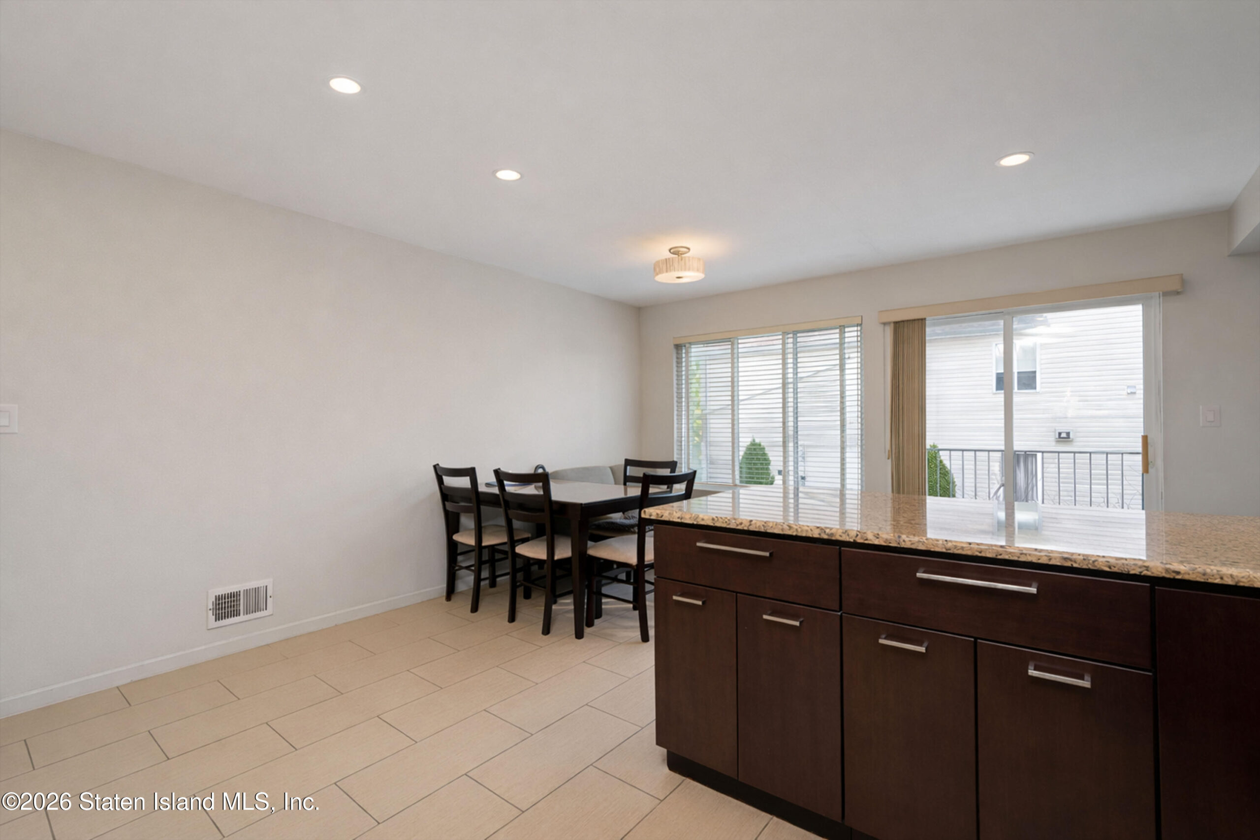 218 Essex Drive, Staten Island, NY, 10314 image 16
