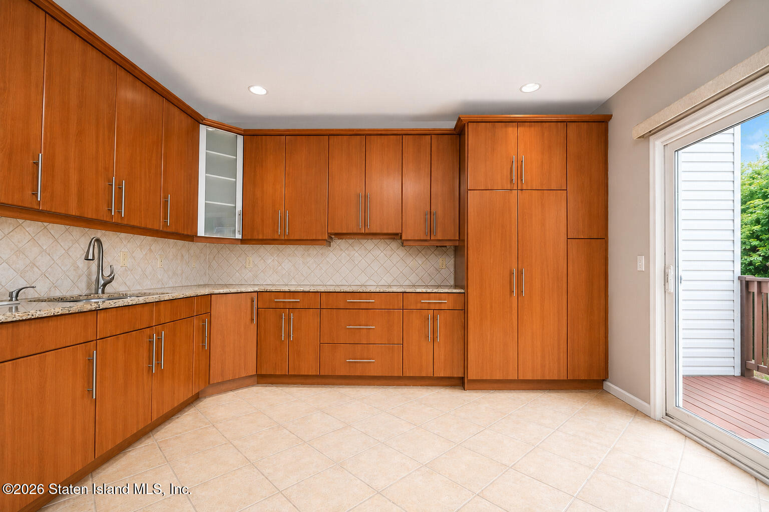 322 Liberty Avenue Image 5