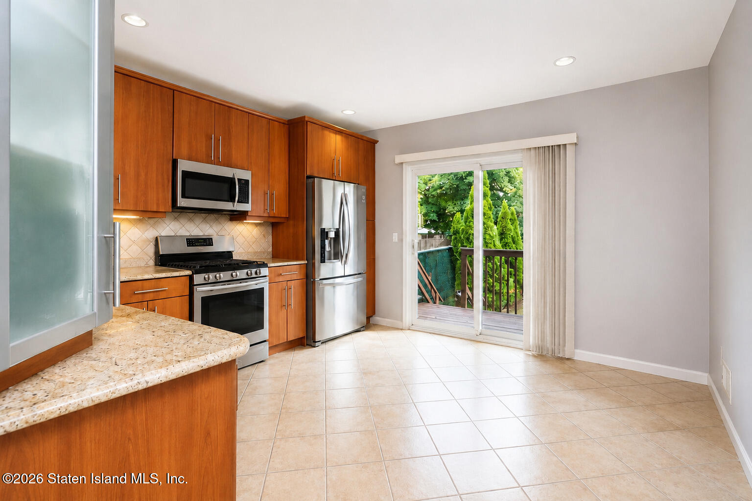 322 Liberty Avenue Image 4