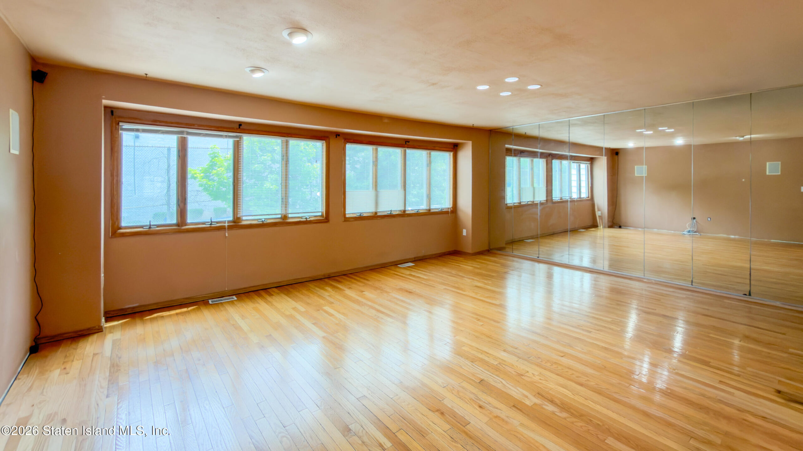 143 Hampton Green, Staten Island, NY, 10312 image 6