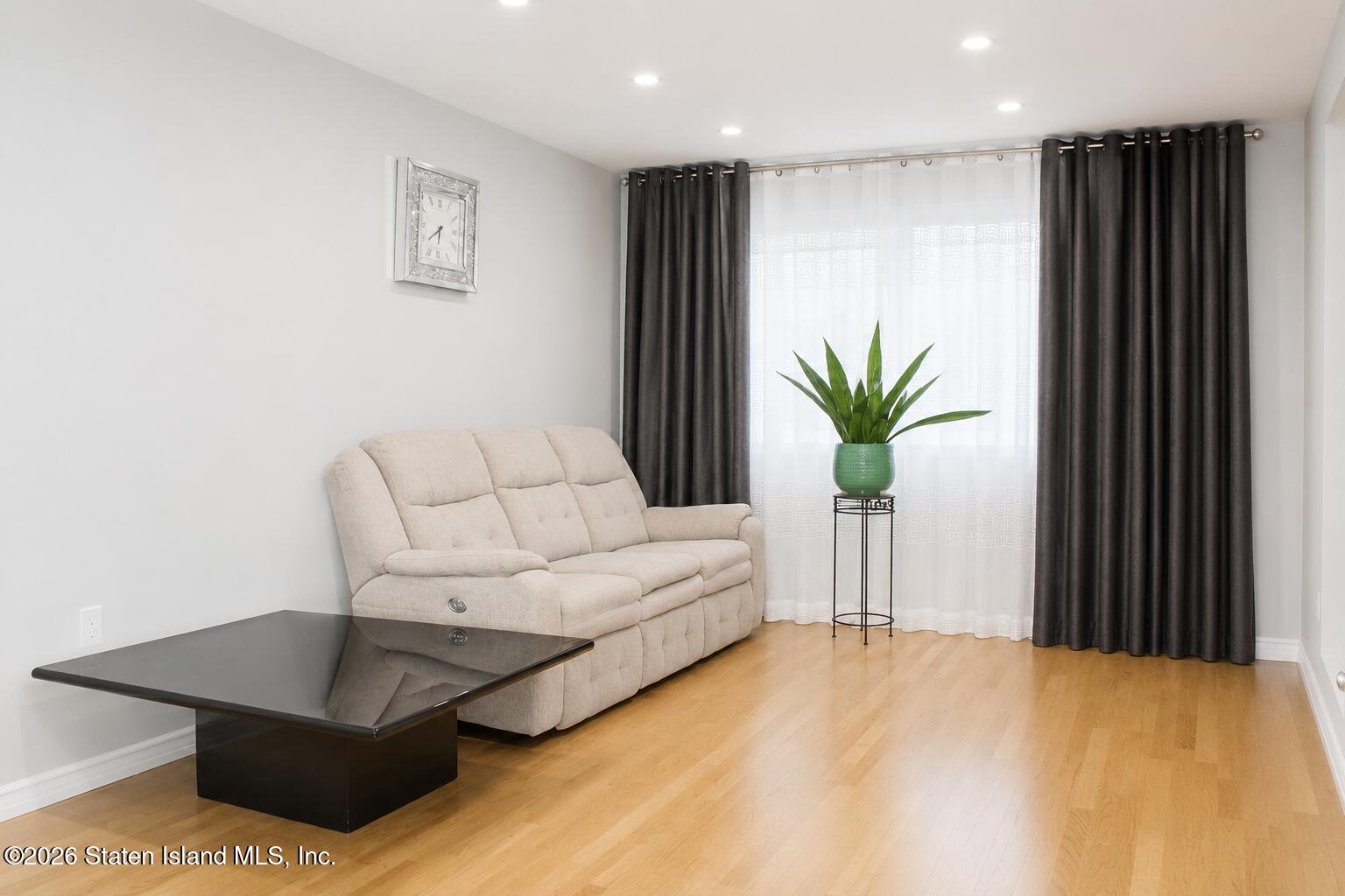 64 Sable Loop, Staten Island, NY, 10306 image 11