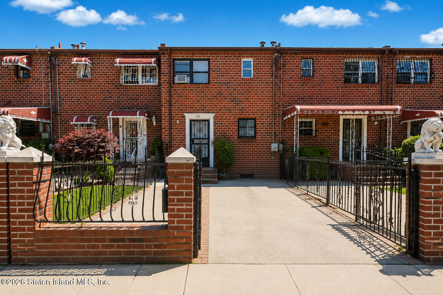 573 Schenck Avenue Image 3