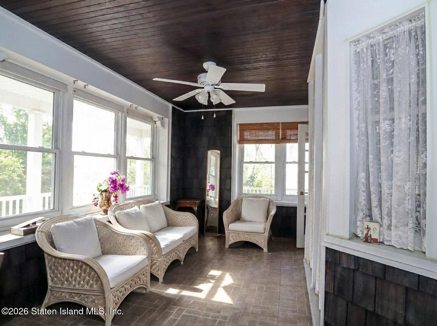 184 Major Avenue Image 4