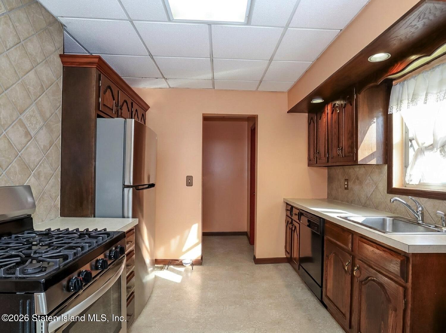 184 Major Avenue, Staten Island, NY, 10305 image 12