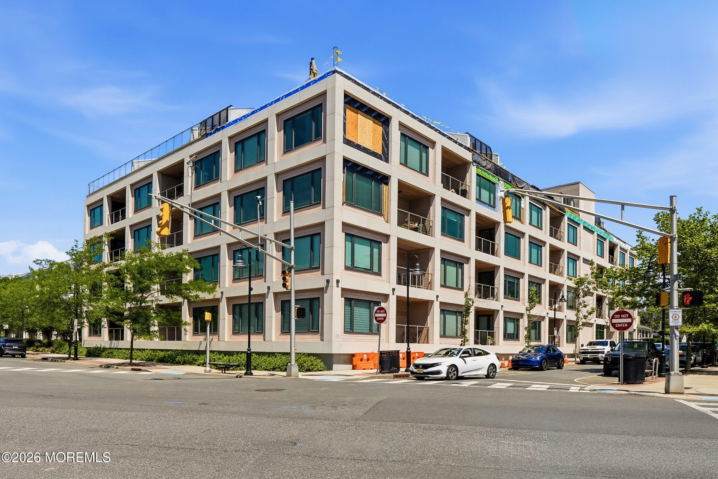 601 Heck Street 101 Image 2