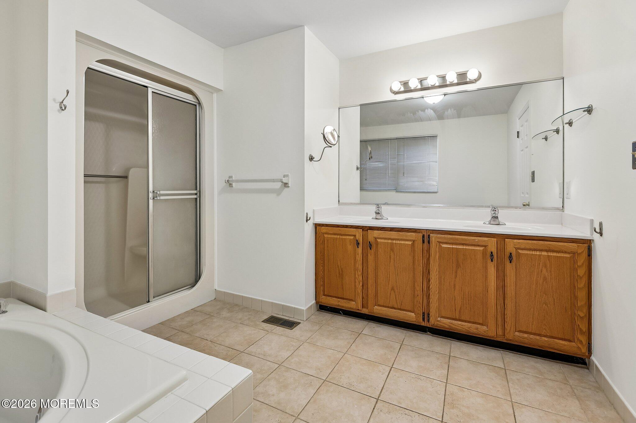 157 Northampton Drive, Holmdel, NJ, 07733 image 39