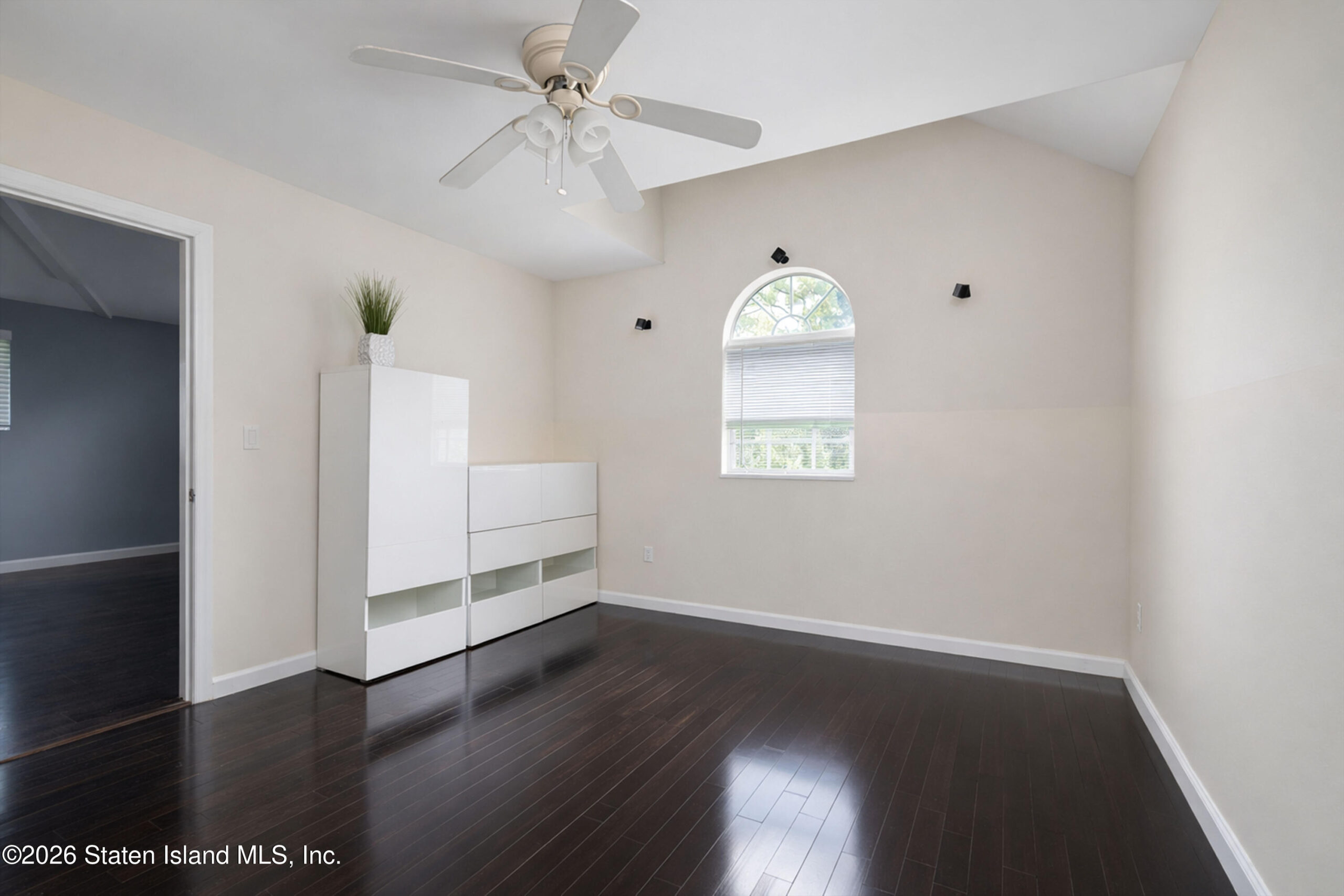 386 Page Avenue Image 4