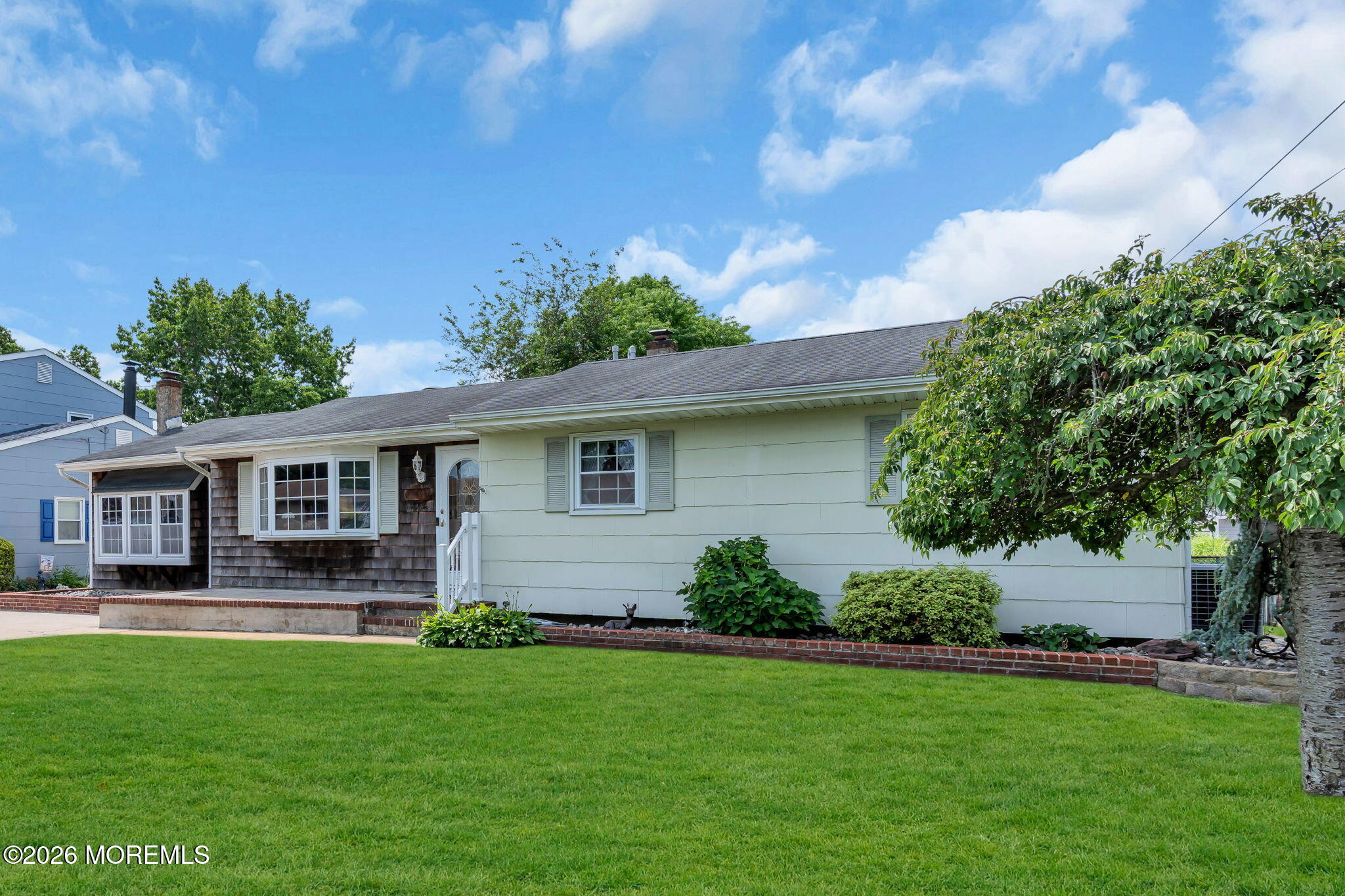 62 Garden Avenue Image 2