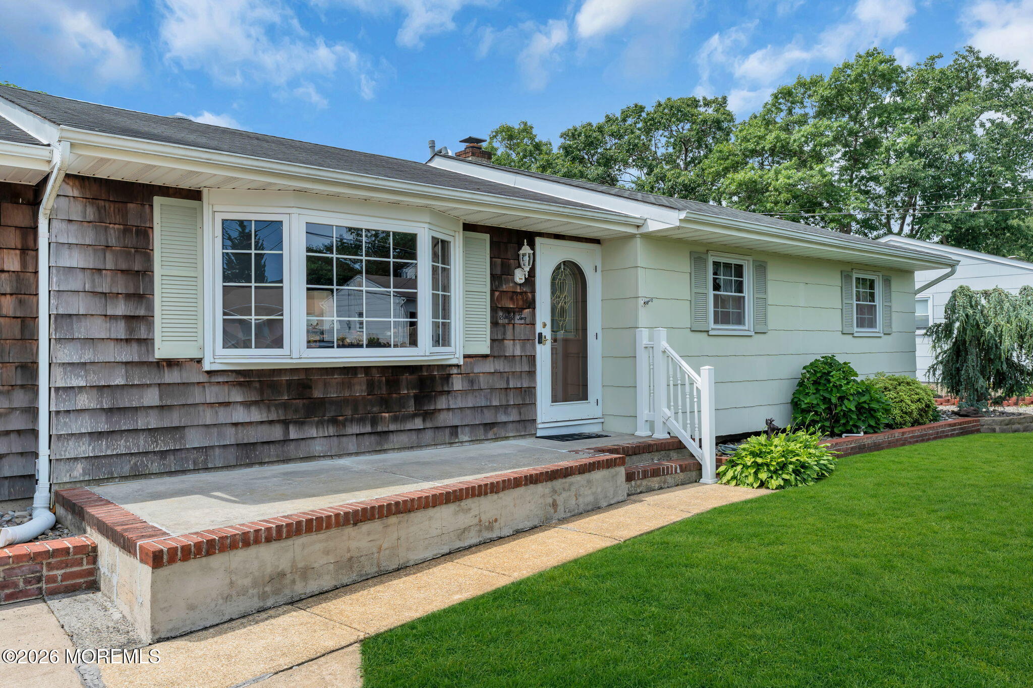 62 Garden Avenue Image 3