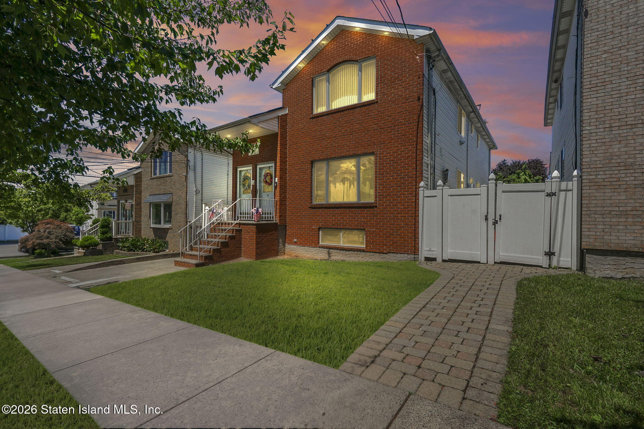 9 Knesel Street Image 1