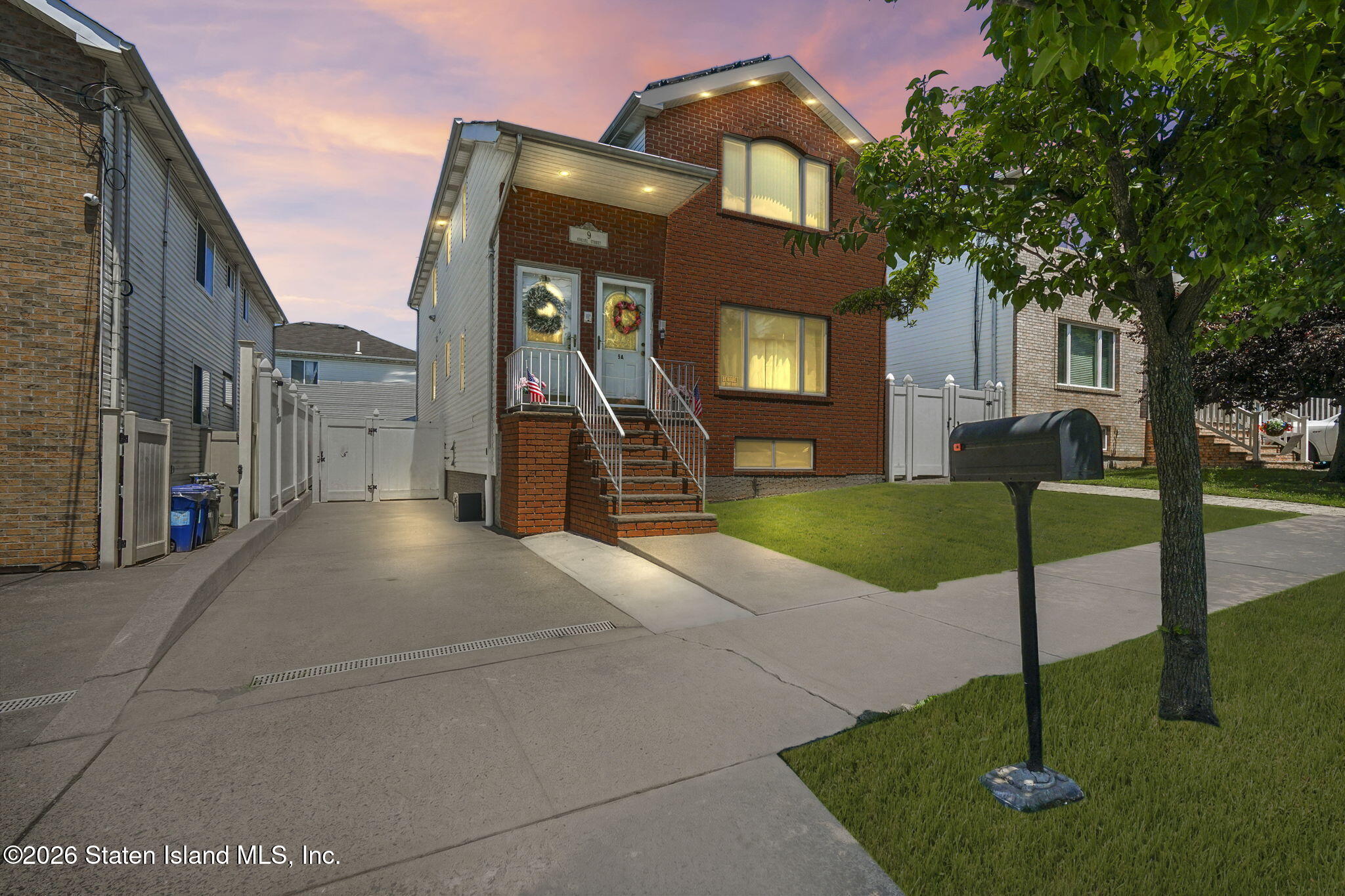 9 Knesel Street Image 3