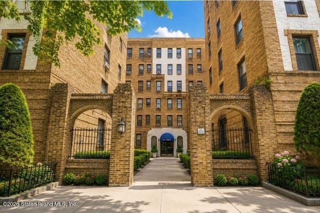 351 Marine Avenue 5b Image 2