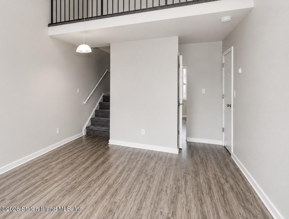 23 Wolkoff Lane, Staten Island, NY, 10303 image 6