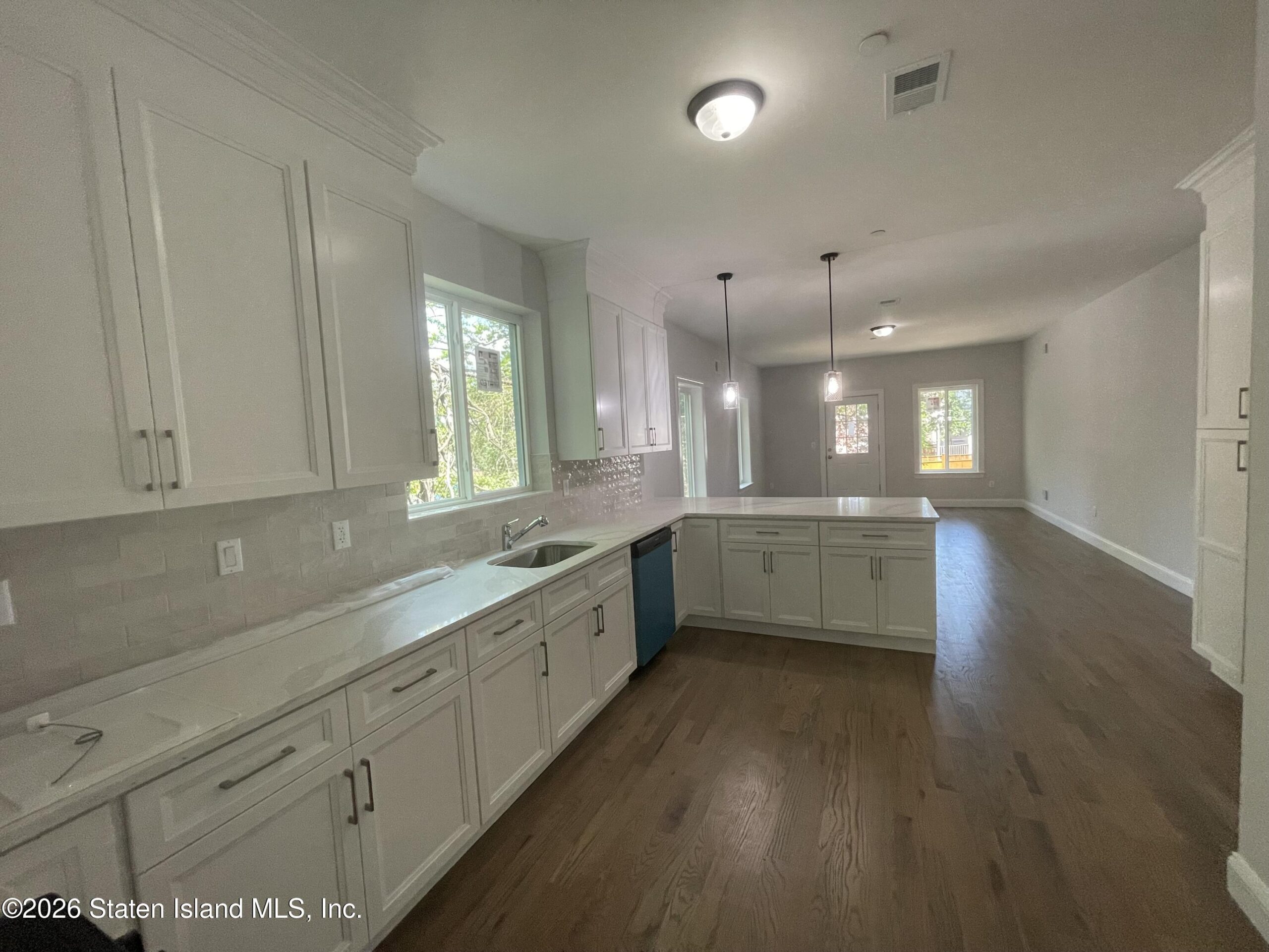 35 Layton Avenue, Staten Island, NY, 10301 image 8