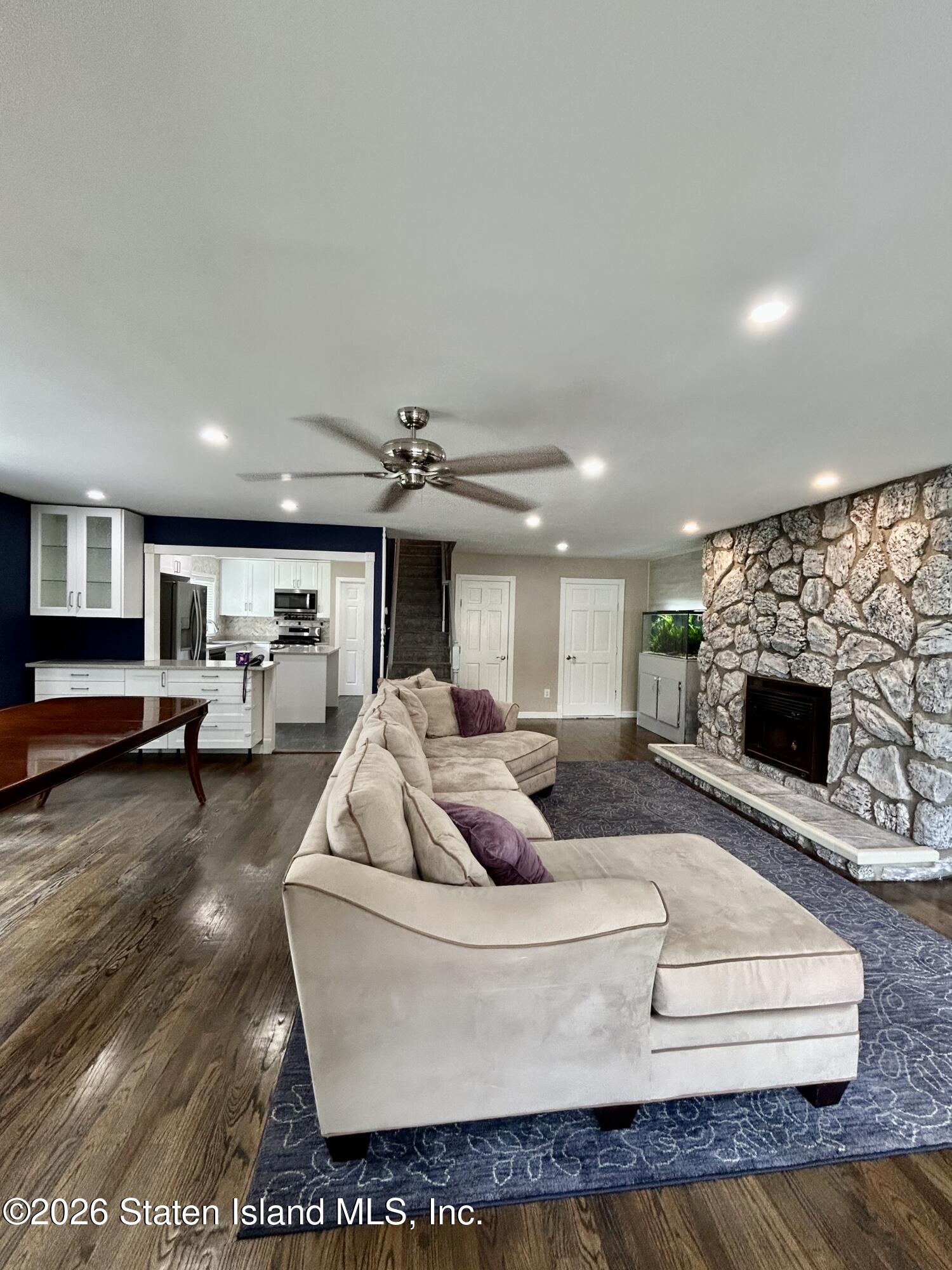 304 Bidwell Avenue Image 4
