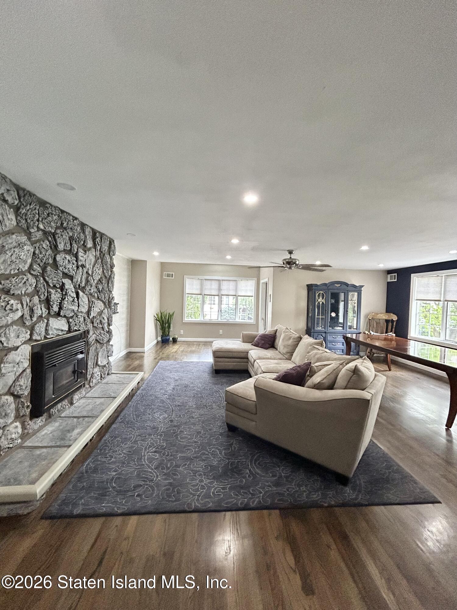 304 Bidwell Avenue Image 5