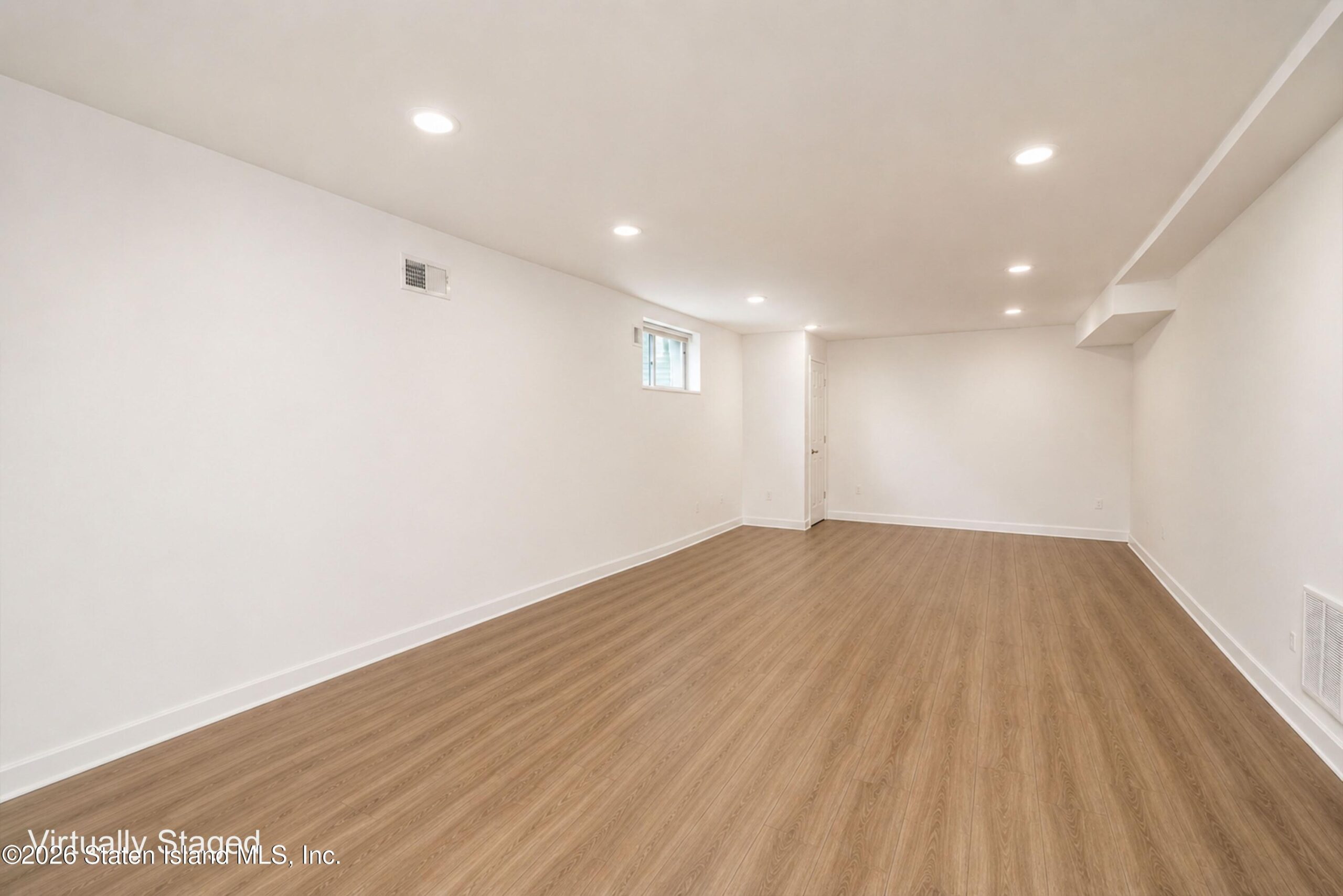 22 NW Putters Court, Staten Island, NY, 10301 image 24