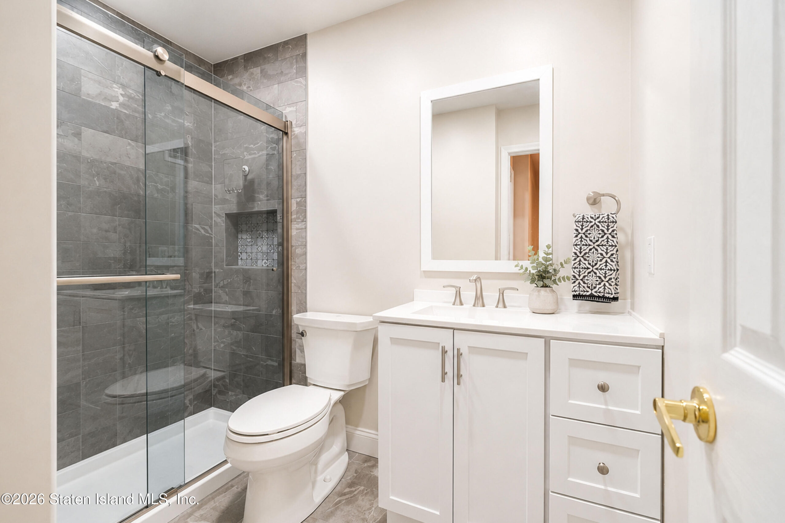 38 Jamie Lane, Staten Island, NY, 10312 image 22