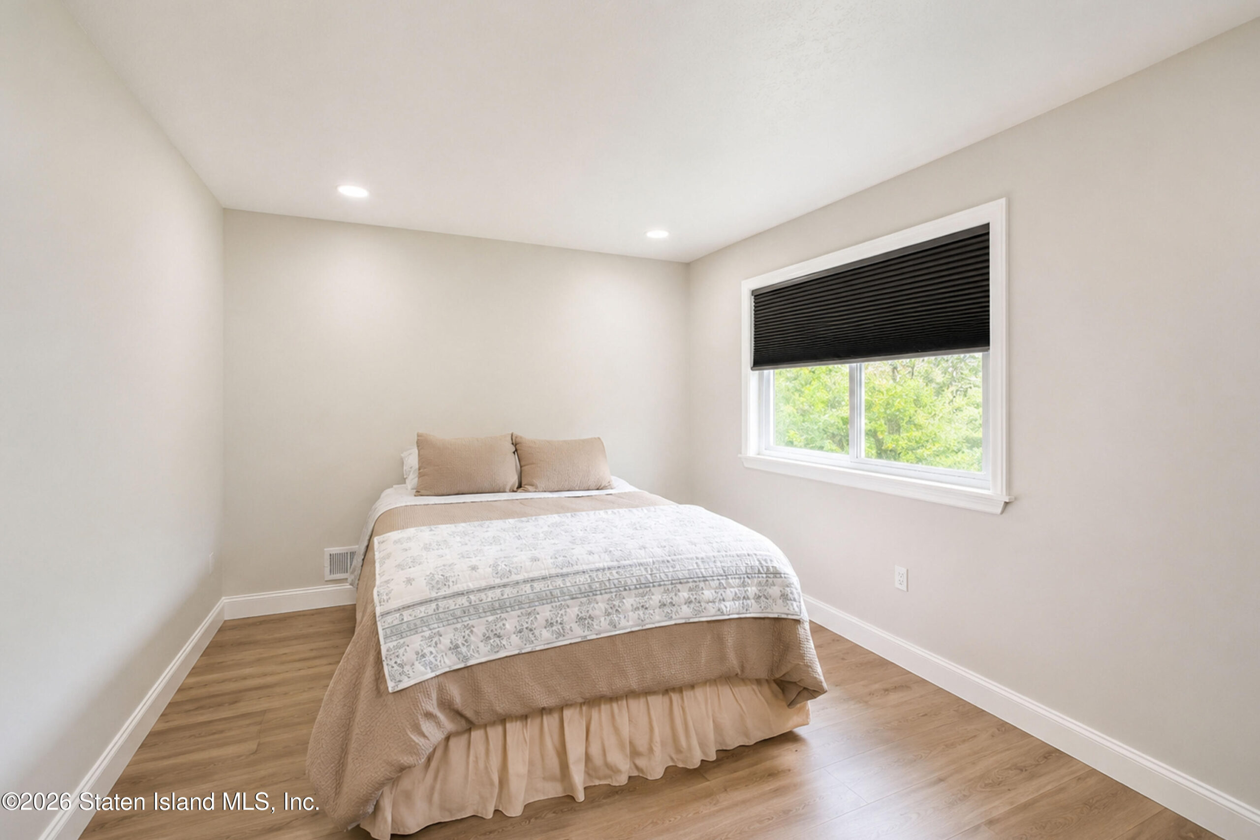 38 Jamie Lane, Staten Island, NY, 10312 image 15