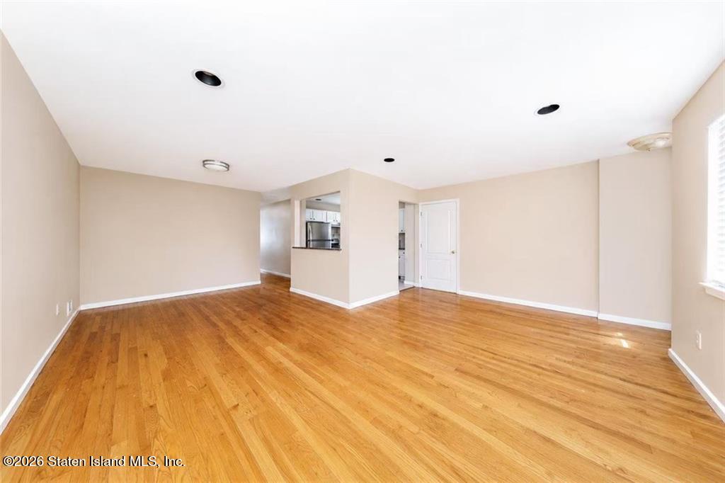 231 Gervil Street, Staten Island, NY, 10309 image 12