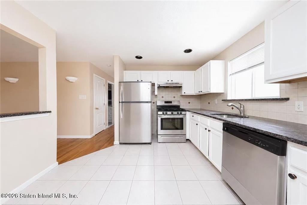 231 Gervil Street, Staten Island, NY, 10309 image 14