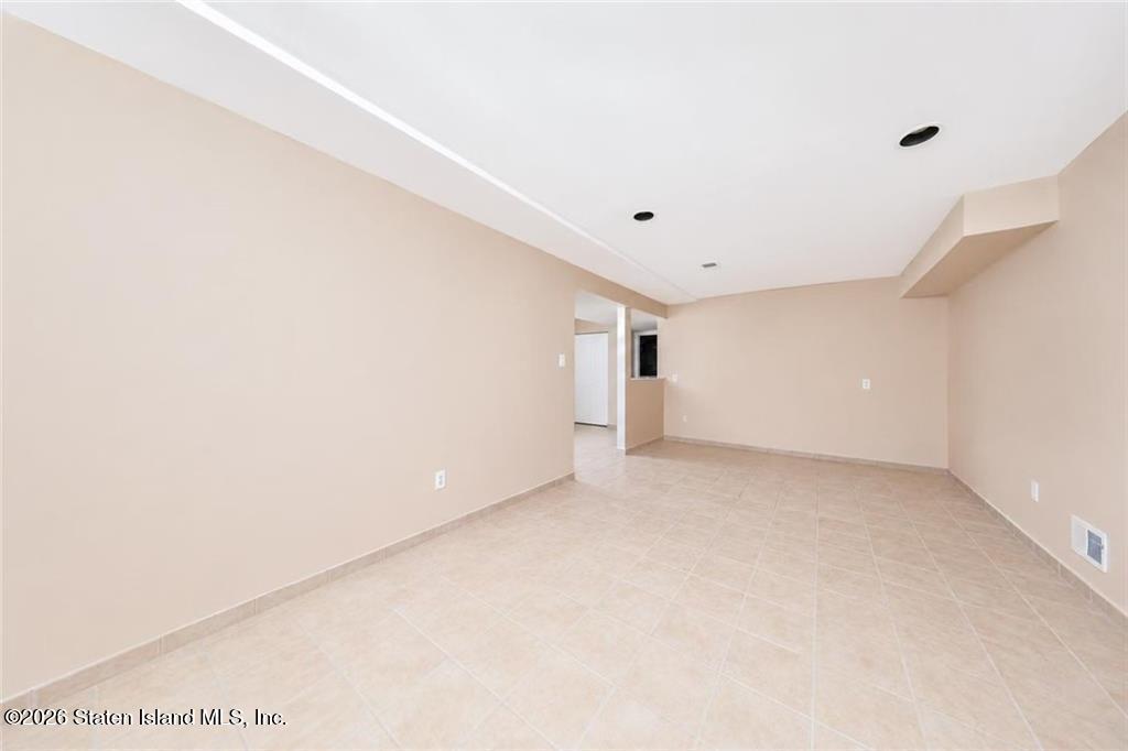 231 Gervil Street, Staten Island, NY, 10309 image 23