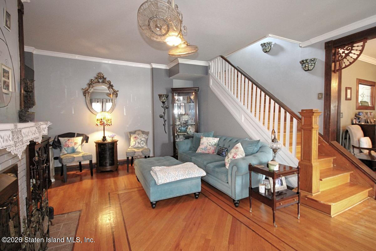 54 Delaware Avenue Image 5