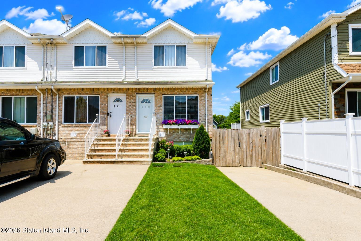 119 Seneca Street Image 4