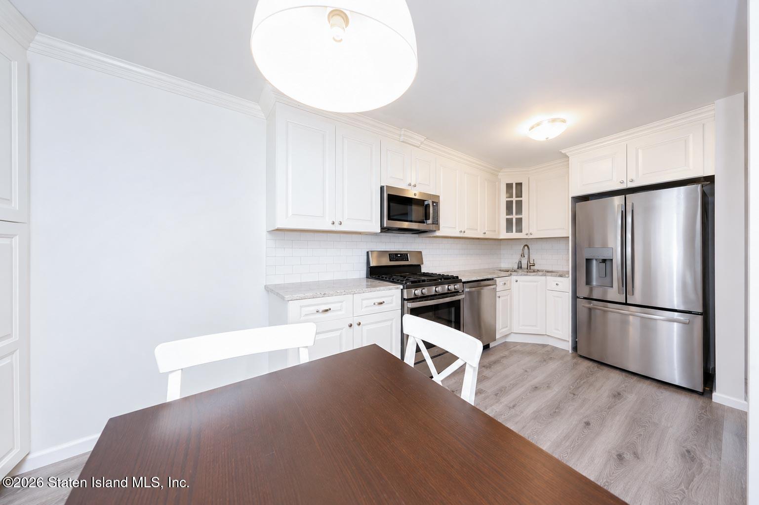 85 Simmons Loop, Staten Island, NY, 10314 image 17