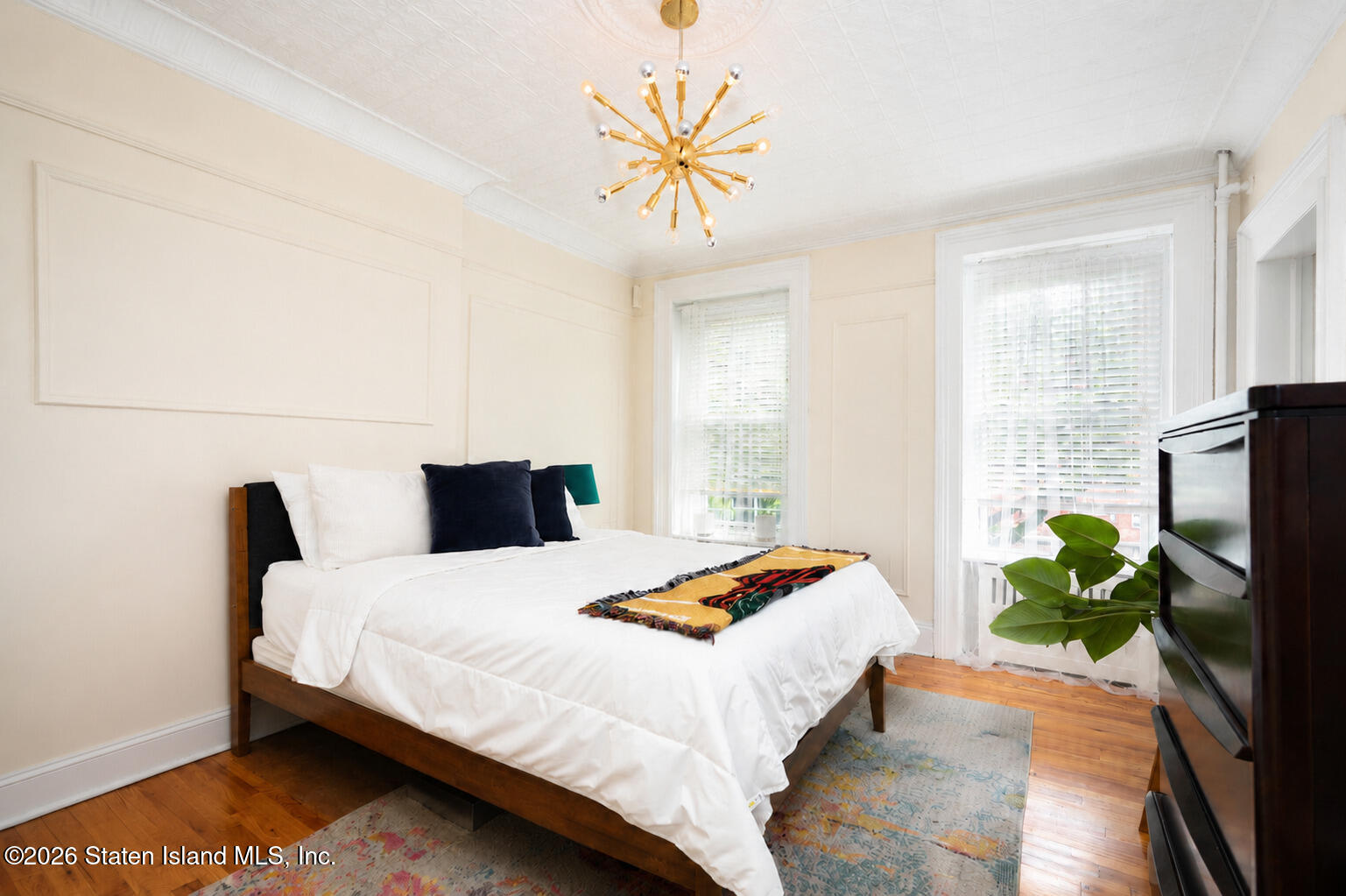 560 Henry Street Image 5