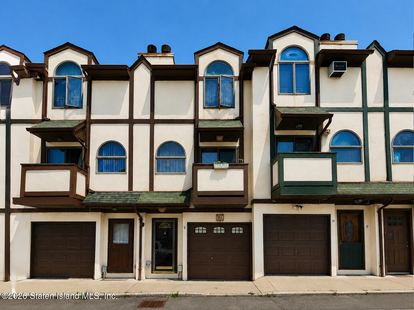 21 Stonecrest Court Image 1