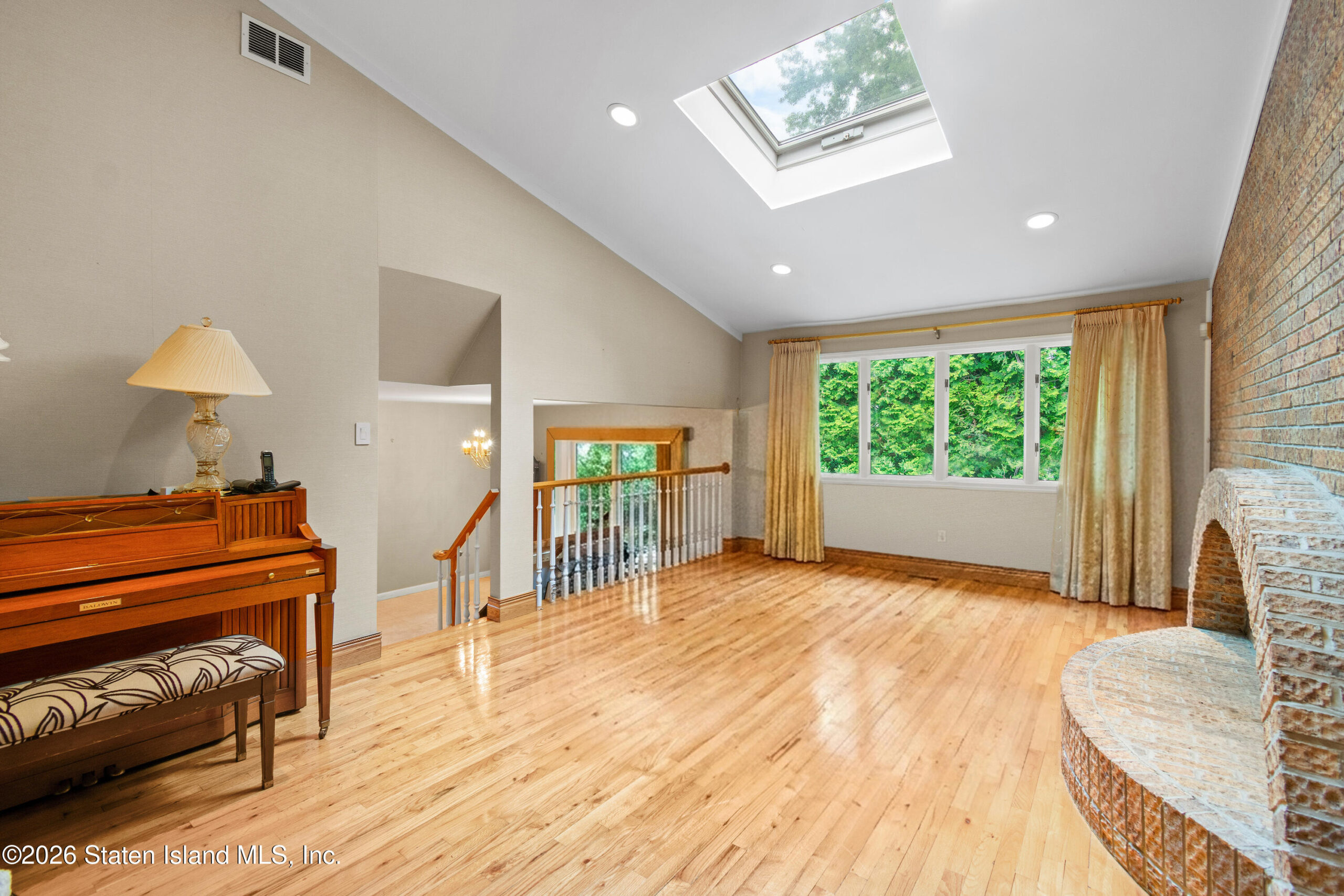 472 Mountainview Avenue, Staten Island, NY, 10314 image 8