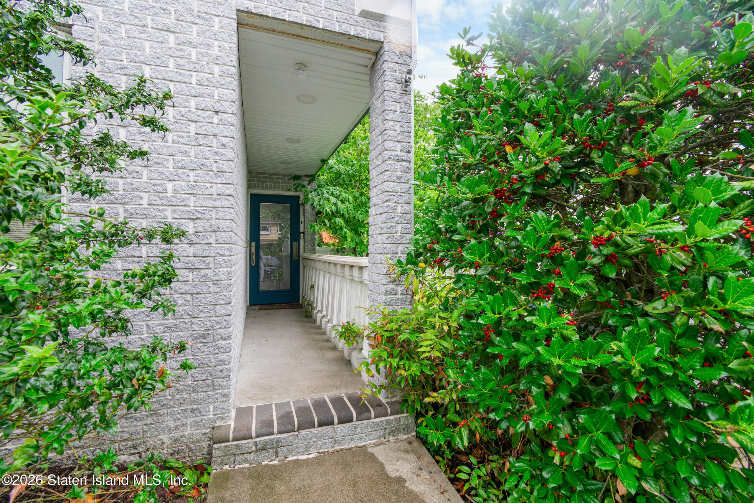 472 Mountainview Avenue Image 4