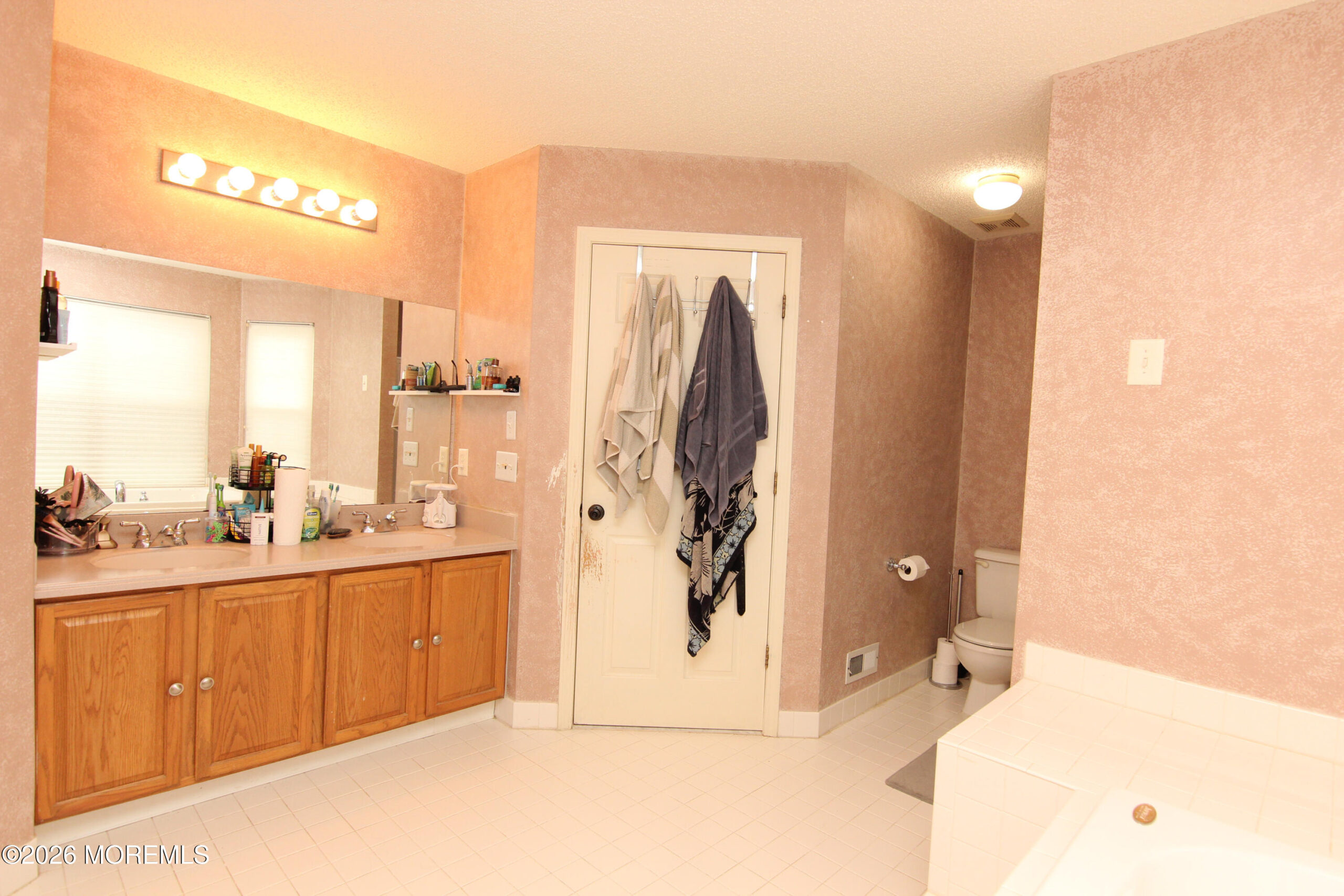 33 Austin Street, Tinton Falls, NJ, 07712 image 11