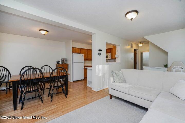 694 Ilyssa Way, Staten Island, NY, 10312 image 10