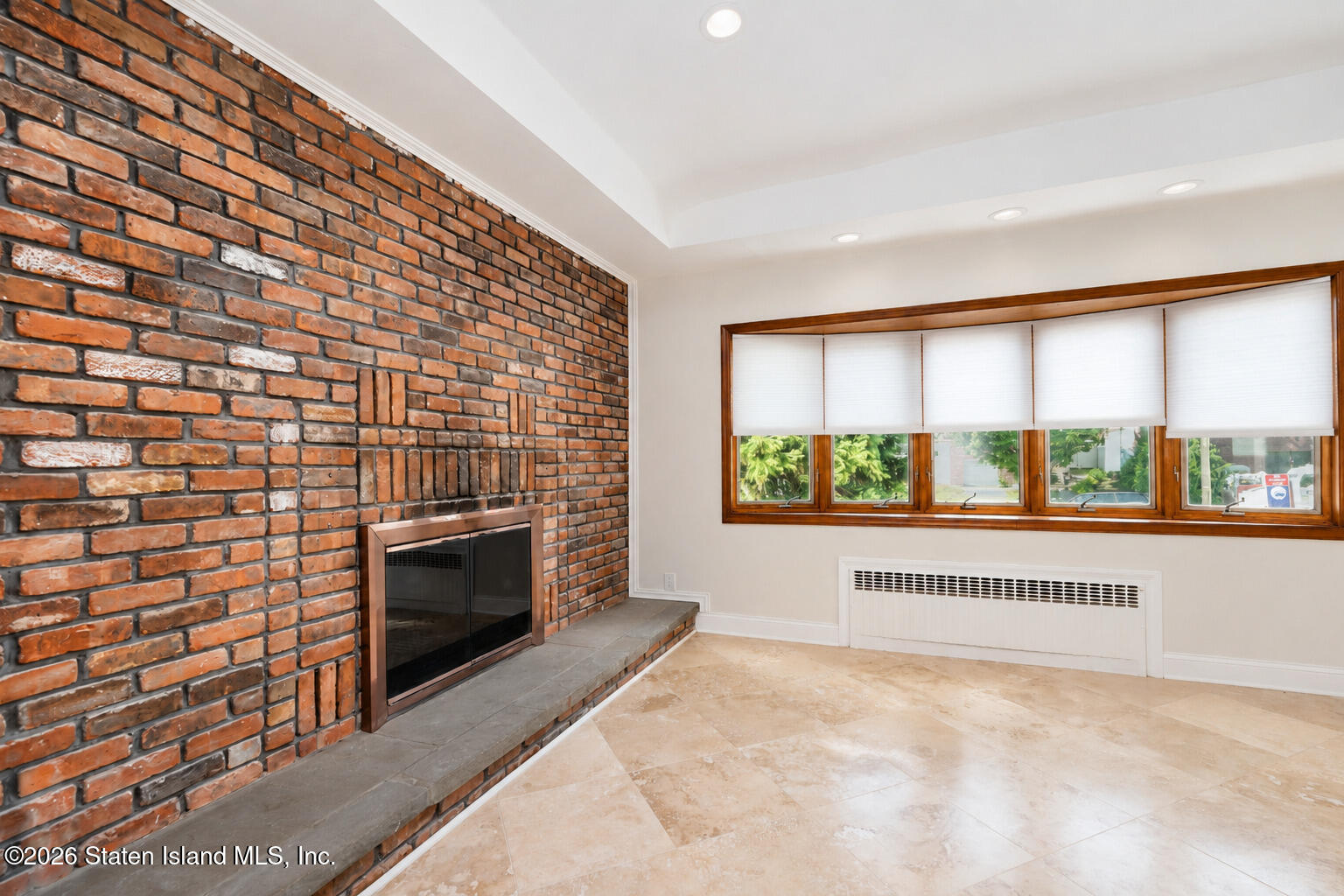 708 Hylan Boulevard Image 5