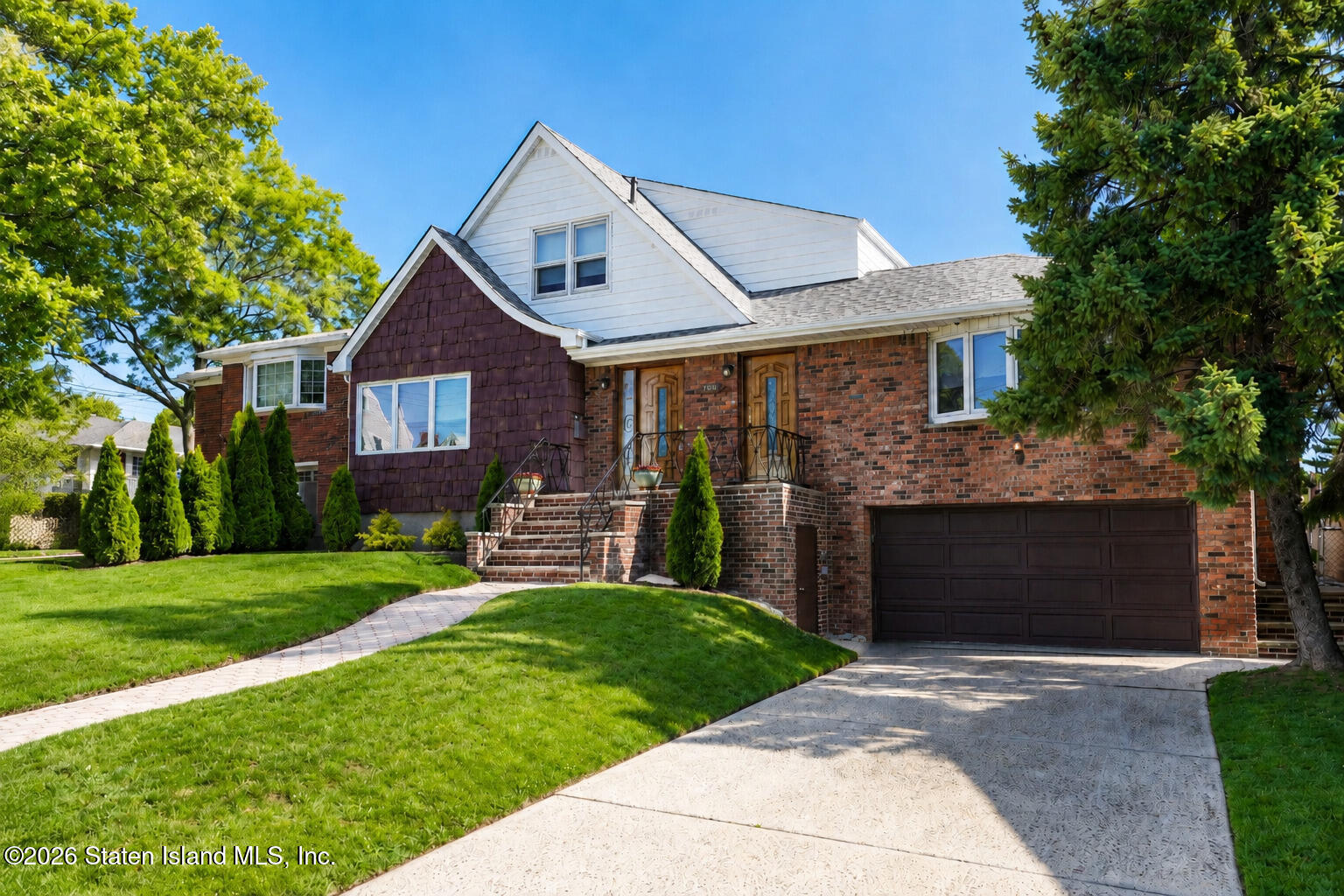 708 Hylan Boulevard Image 3