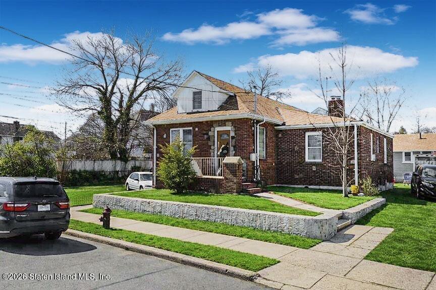 568 Villa Avenue Image 1