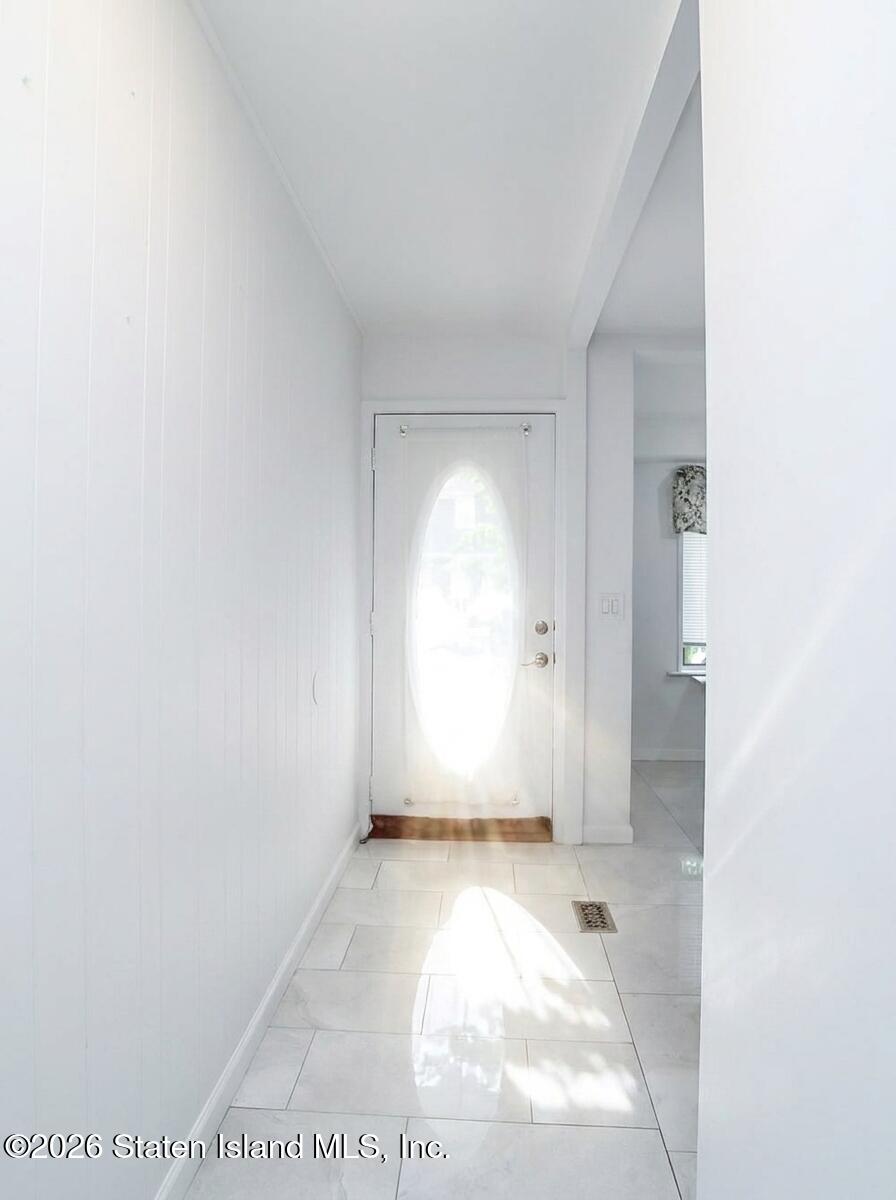 81 E Macon Avenue Image 3