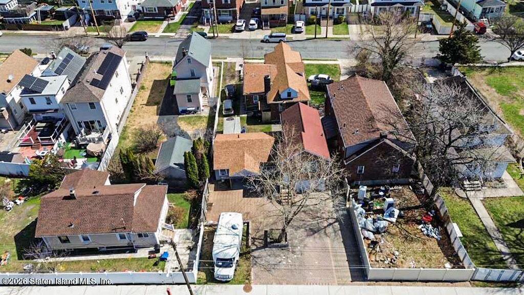 572 Villa Avenue Image 1