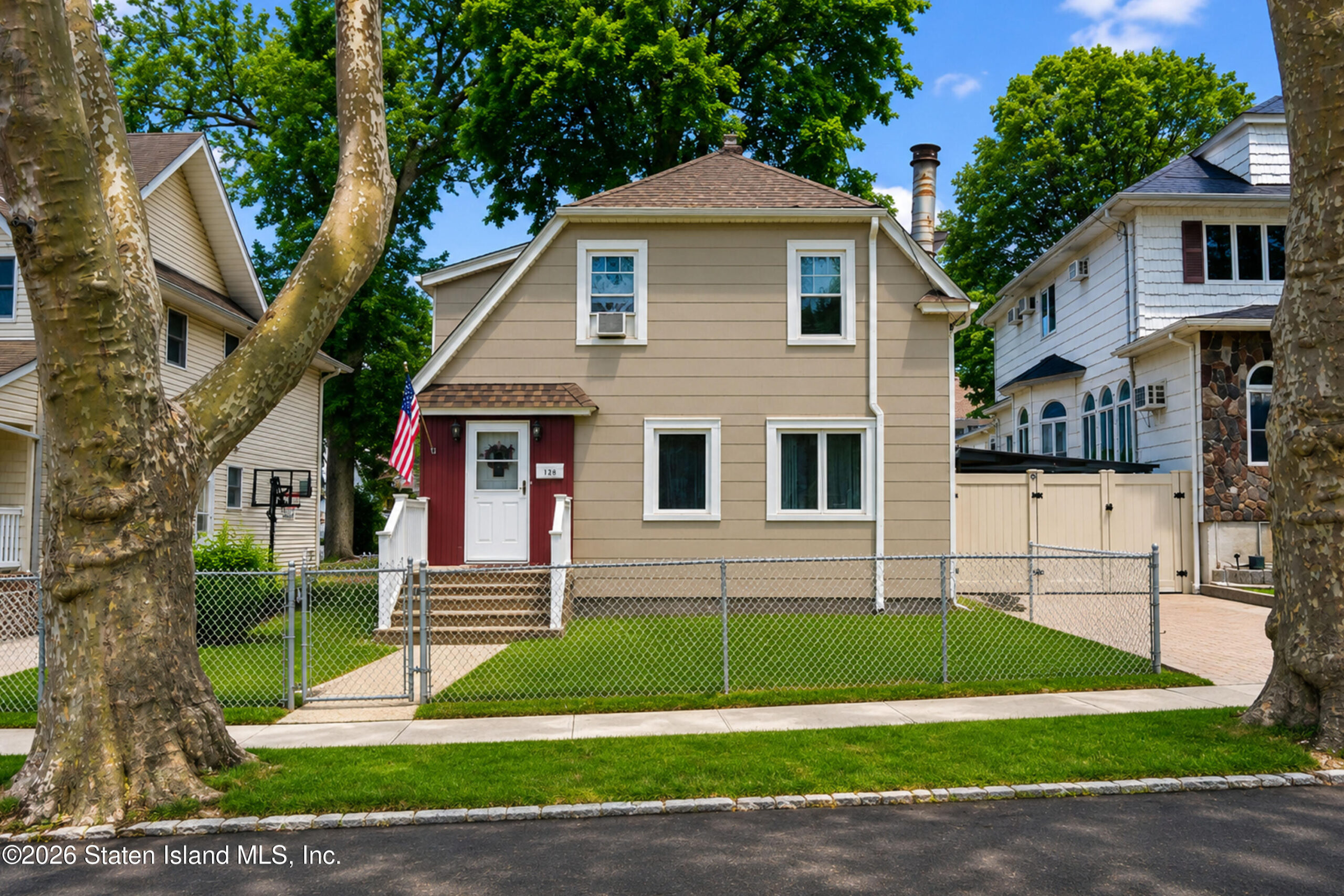 196 Prescott Avenue Image 1