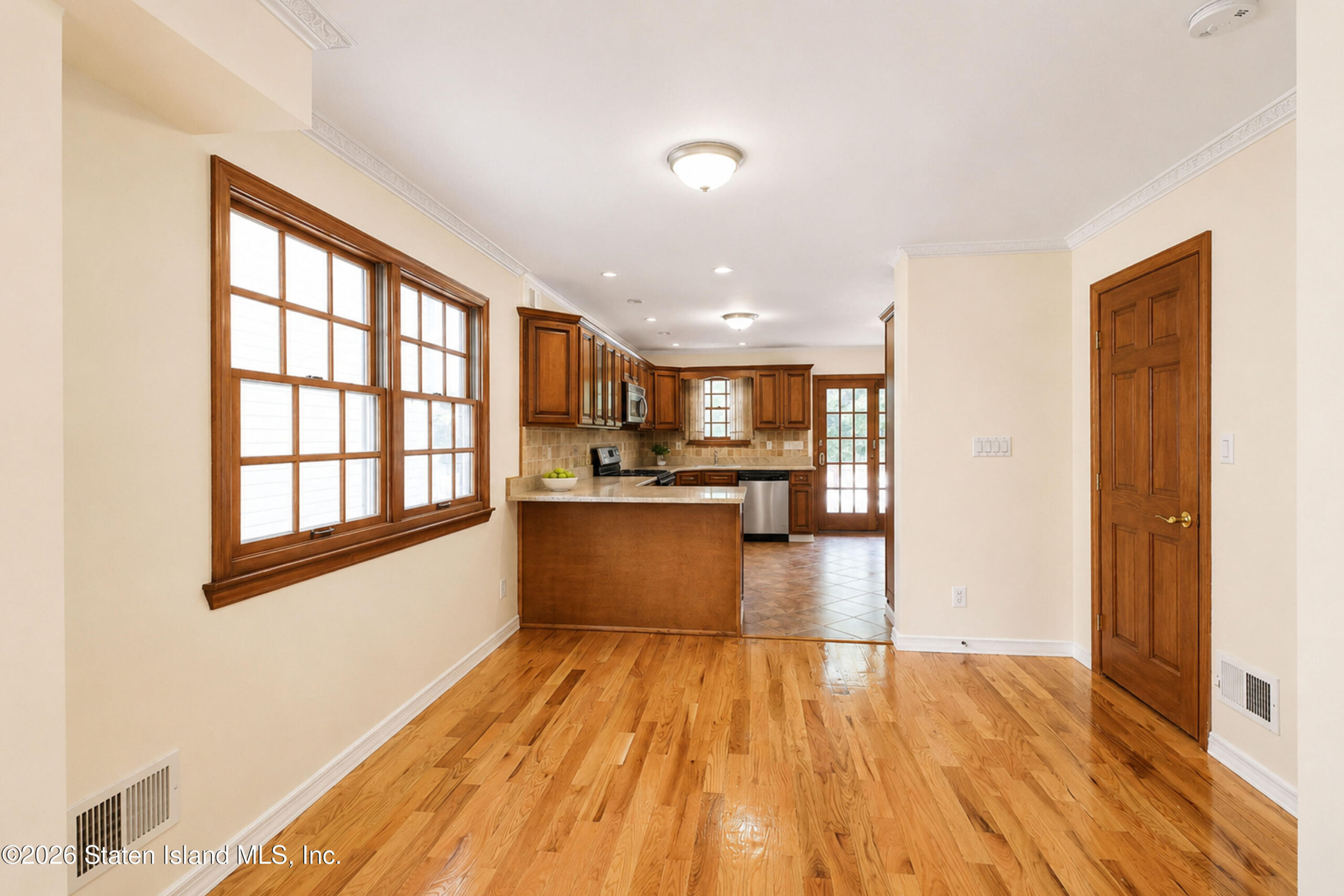232 Melvin Avenue Image 5