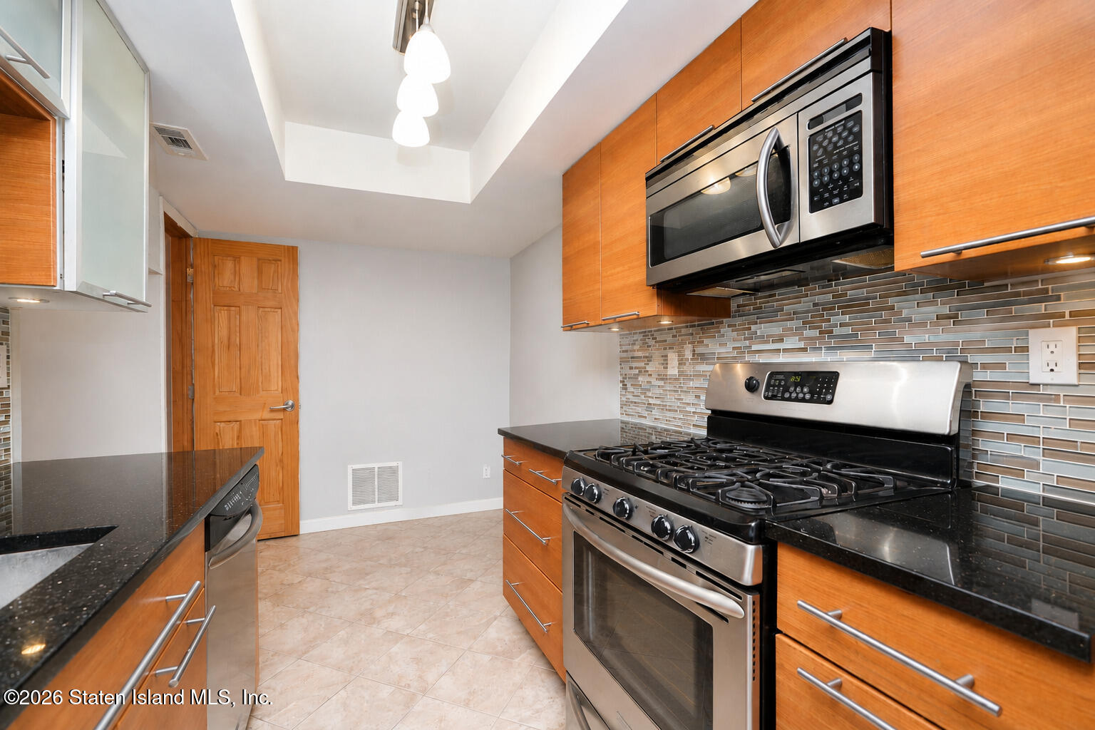 2008 Arthur Kill Road, Staten Island, NY, 10312 image 9