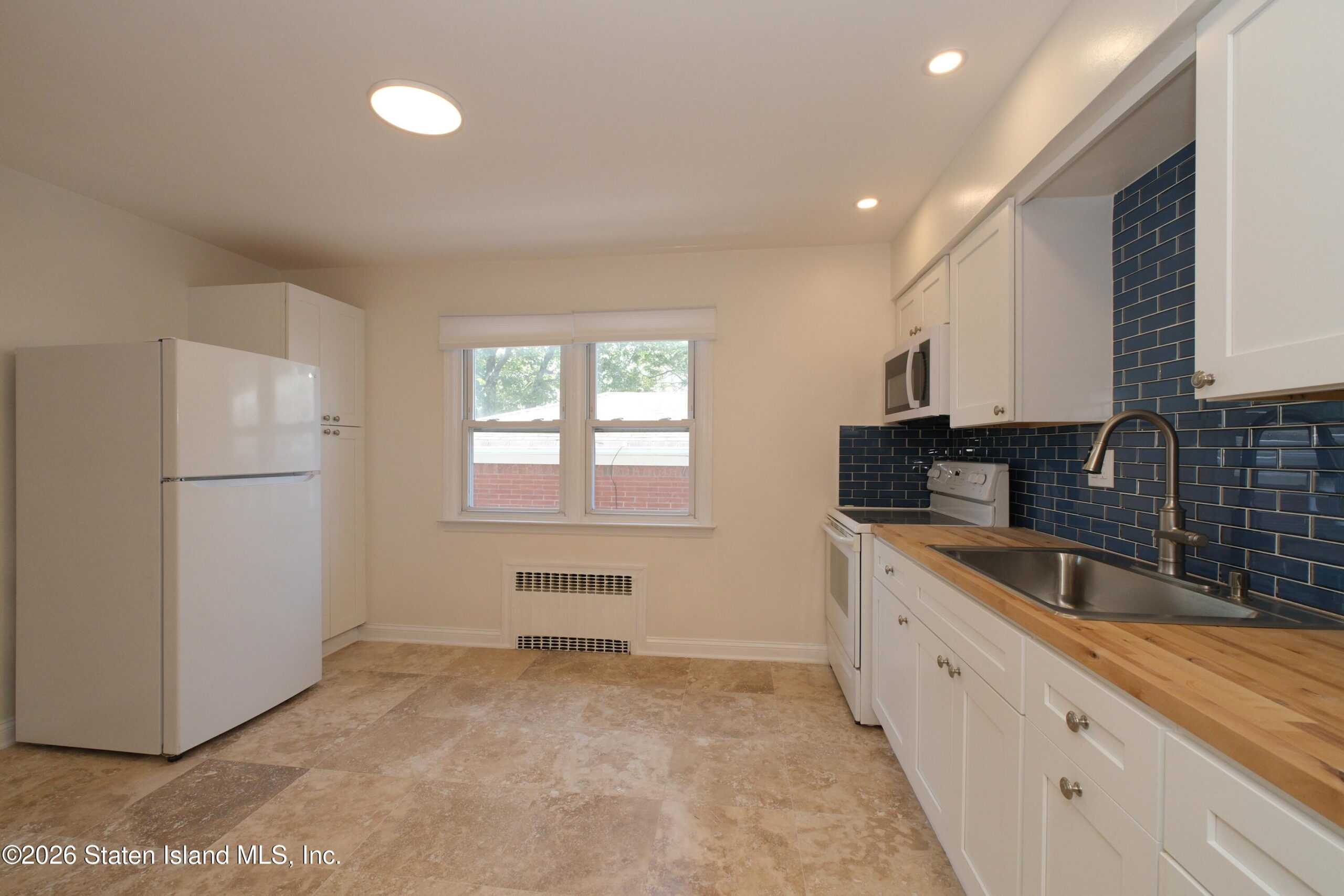 708 Hylan Boulevard, Staten Island, NY, 10305 image 33