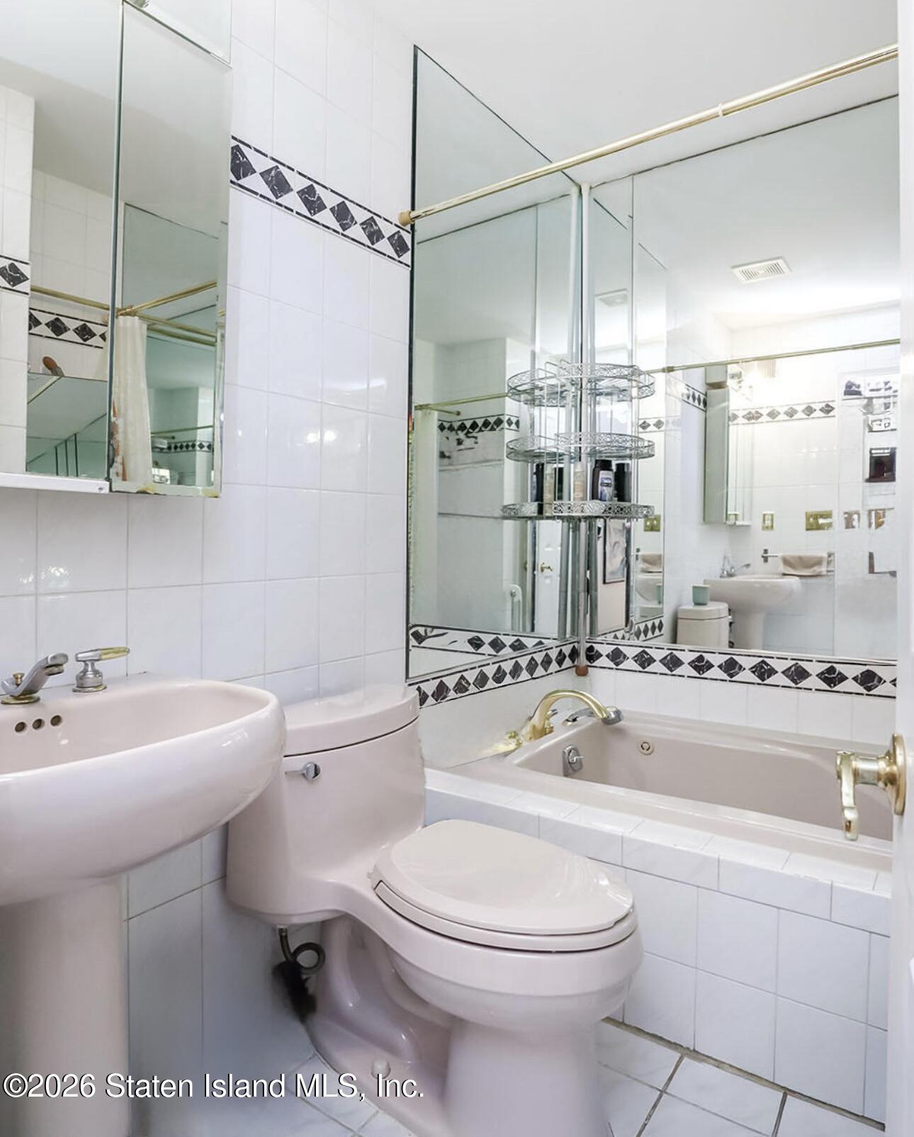 45 Fairlawn Loop, Staten Island, NY, 10308 image 13