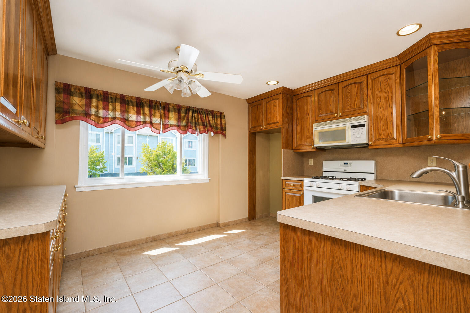 47 Pembrook Loop, Staten Island, NY, 10309 image 10