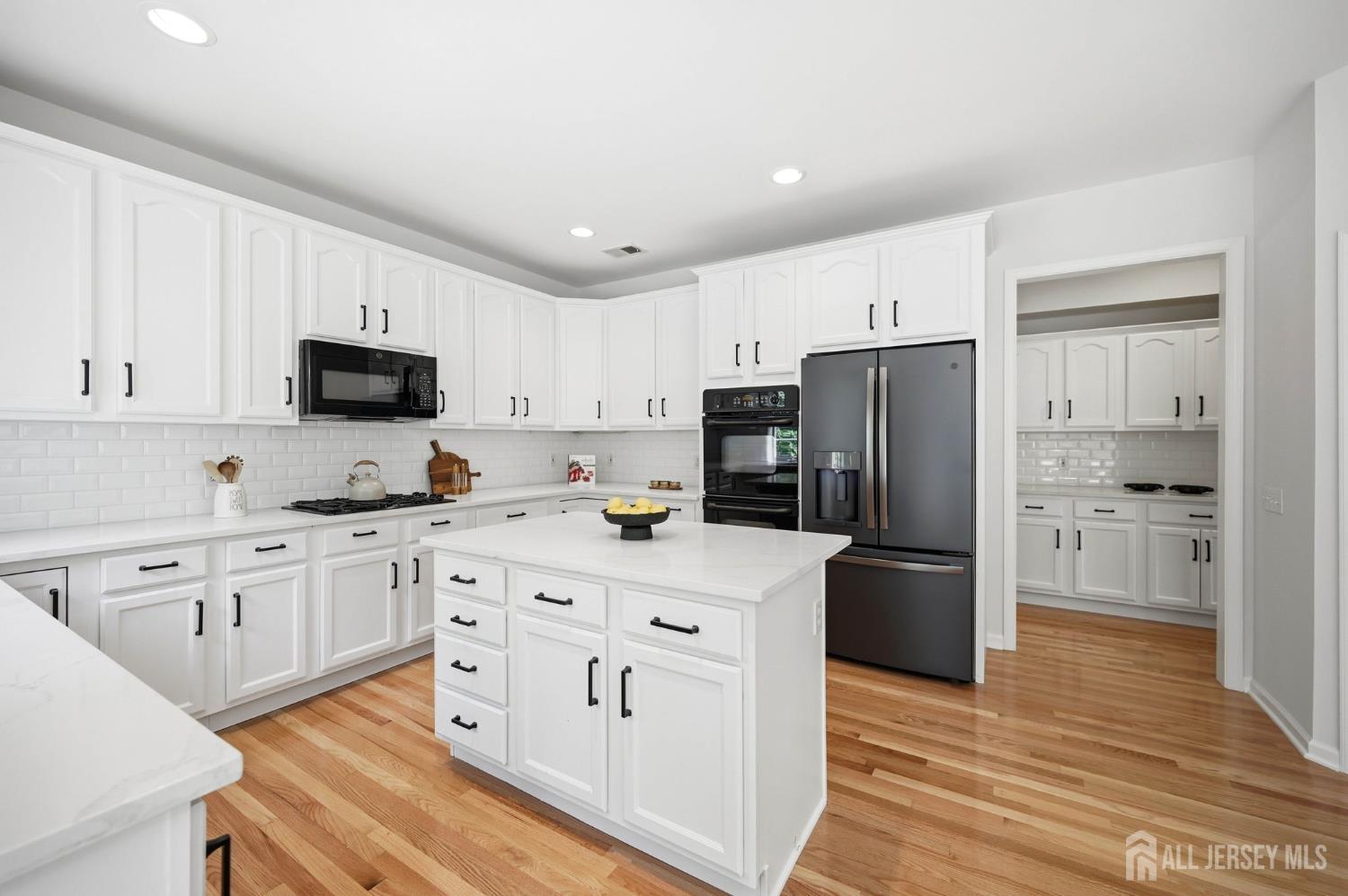 51 Hartlander Street, East Brunswick, NJ, 08816 image 17
