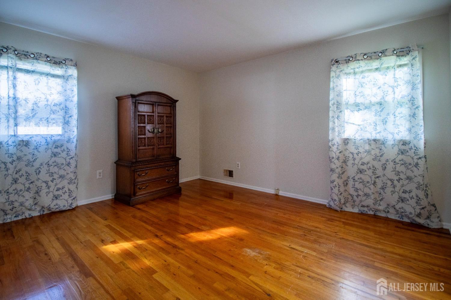14 Tracey Drive, Milltown, NJ, 08850 image 13